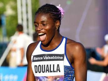 Chi è Kelly Doualla, la giovane stella dell’atletica azzurra che in Finlandia ha fatto la storia