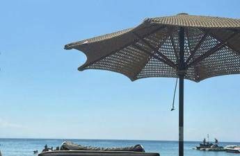 Estate, Assobalneari Italia: spiagge affollate solo domenica, presenze in calo resto settimana