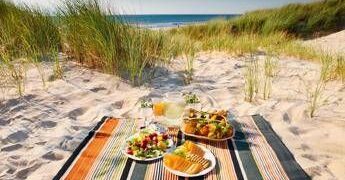 Estate, il pranzo al sacco dei bimbi contro il caro spiaggia, ‘km 0, sano e low cost’