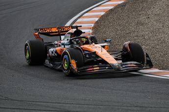 Formula 1, pole di Piastri davanti a Norris nel Gp d’Olanda. Sesto Leclerc, poi Hamilton