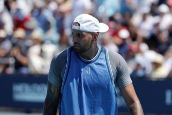 Kyrgios, ritorno in campo rimandato: si ritira dagli US Open