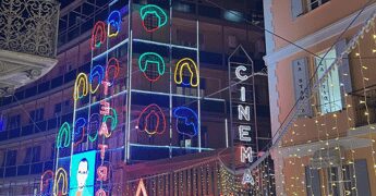 Sanremo 2026, i testi delle canzoni: tra cadute, paure e ferite del presente il racconto di un’Italia fragile