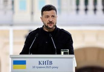 Ucraina, Zelensky: “Pronto missile a lungo raggio, può colpire a 3mila km di distanza”