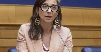 Albanese oggi alla Camera per report su Gaza, maggioranza: “E’ un oltraggio”