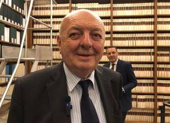 Auto, Pichetto: “Bene incentivi per elettrico, ma percorso lungo”