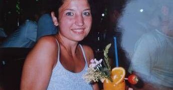 Caso Garlasco, Tg1: perizia di Cattaneo ipotizza nuovo orario della morte di Chiara Poggi