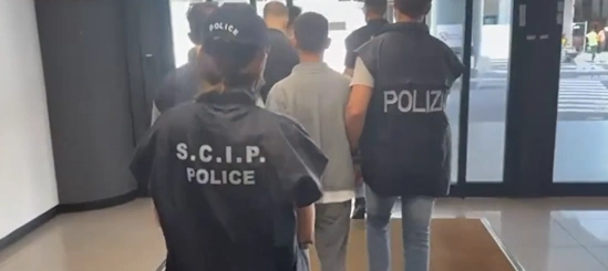 Estradato in Italia dalla Spagna, era evaso a luglio da Prato