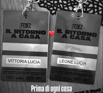 Fedez, concerto al Forum: ci sono anche i figli Leone e Vittoria