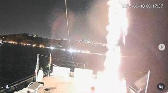 Global Sumud Flottilla: “Secondo attacco in due giorni in acque tunisine, colpita la nave Alma”