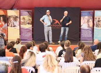 Jovanotti in cattedra, lezione alla Cittadella di Rondine