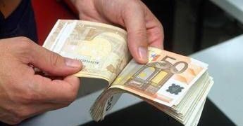 Manovra, viceministro Leo: “Cercheremo risorse per portare aliquota a 33% per redditi tra 50 e 60mila euro”