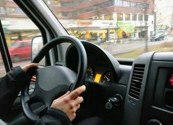 Patenti, è boom stranieri: in 10 anni +40%
