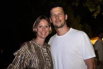 Pellegrini cade nella trappola ‘Labubu’, il regalo speciale di Matteo Giunta