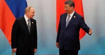 Putin a Pechino per vedere Xi: “Livello rapporti senza precedenti”