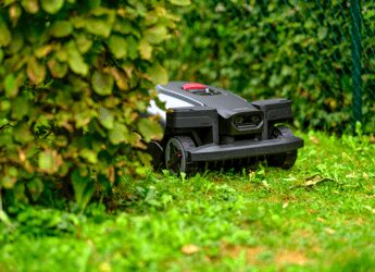 Roborock, nuova serie di robot rasaerba in un evento esclusivo a Monaco