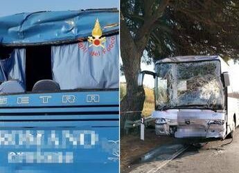 Scontro tra due autobus a Catanzaro, feriti un centinaio di studenti