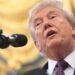 Trump e l’annuncio sull’autismo: “Parlerà di un collegamento con uso paracetamolo in gravidanza “