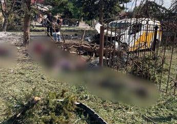 Ucraina, strage con 20 morti a Yarova. Zelensky: “Serve risposta Usa e Europa”
