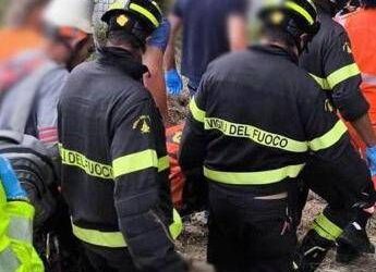 Aereo biposto dell’Aeronautica militare precipitato a Sabaudia, due dispersi