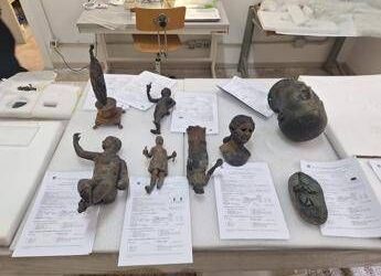 Bronzi di San Casciano, a Grosseto apre al pubblico il laboratorio di restauro