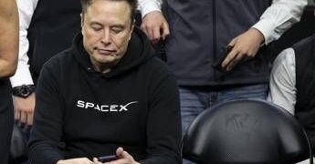 Continua la fuga da Musk, dopo la ceo lascia anche il responsabile pubblicità di X