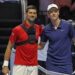 Djokovic si ‘inchina’ a Sinner: “Troppo forte, mi ha preso a calci nel c…”