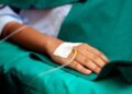 “Ho dolori pazzeschi”, c’è un’anguilla viva nell’intestino: il caso (quasi) unico al mondo