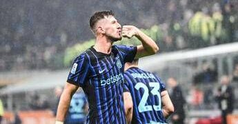 Inter-Fiorentina 3-0: Calhanoglu e Sucic lanciano i nerazzurri al terzo posto