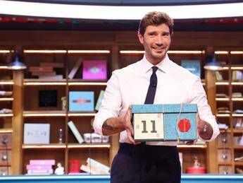 Rai riduce la durata di ‘Affari tuoi’: “Decisione presa per rispetto del pubblico”