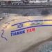 Trump arriva in Israele, un enorme ‘grazie’ sulla spiaggia: il messaggio speciale