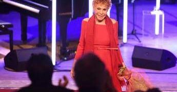 Addio Ornella Vanoni, voce libera e leonessa della musica italiana