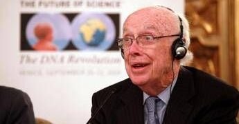Addio a James Watson, premio Nobel scopritore del Dna: aveva 97 anni