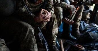 Battaglia per Pokrovsk, Zelensky: “E’ dura”. Russia prepara assedio finale