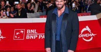 Domenica In, Can Yaman ‘teme’ domande sulla vita privata. Mara Venier: “Sei terrorizzato”