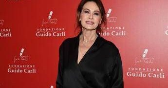 Elena Sofia Ricci: “Io abusata a 12 anni. La separazione? Sono tornata a vivere”