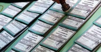 Elezioni Regionali: si vota oggi in Campania, Puglia e Veneto