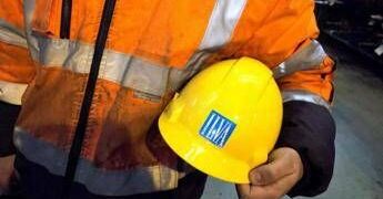 Ex Ilva, continua la protesta a Genova. Sciopero e occupazione a Taranto