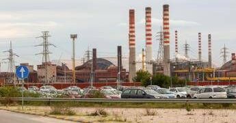 Ex Ilva, licenziamenti e decreto congelati: si attende la decisione della Cassazione