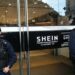 Francia, Shein inaugura negozio nel cuore di Parigi tra proteste e polemiche