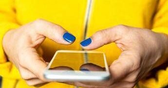 “Frasi contro la violenza sulle donne”, sul web è caccia alla citazione perfetta