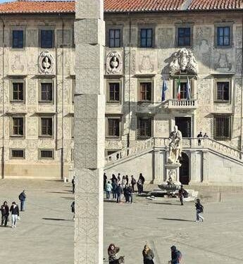 La torre di Fibonacci torna a Pisa con l’artista Gianni Lucchesi