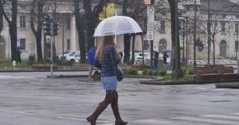 Maltempo, temporali e vento forte su gran parte dell’Italia. Neve in Valle d’Aosta