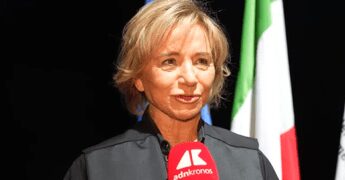 Moda, Ferretti: “Linguaggio universale e specchio della società, ai giovani dico di non arrendersi”