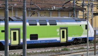 Monza, modella aggredita su un treno: “Salvata da spray al peperoncino, nessuno mi aiutava”