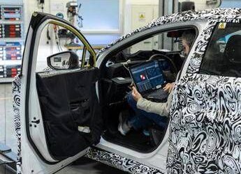 Nissan e Monolith: l’IA accelera lo sviluppo dei futuri veicoli