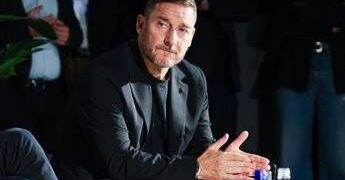 Roma, Totti ‘bacchetta’ Gasperini e Ranieri: “Serve rispetto per tifosi e fare bene squadra”