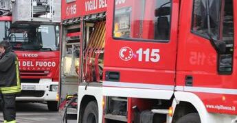 Roma, incendio in appartamento: morta una donna di 70 anni