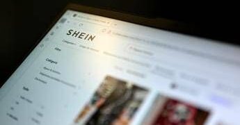 Shein sotto indagine Ue, nel mirino la vendita di materiale pedopornografico