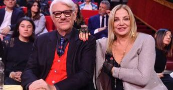 Simona Izzo: “Mi sono operata al ginocchio, voglio andare a Ballando”