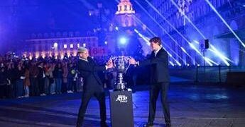 Sinner e Alcaraz, a Torino inizia la ‘battaglia’ per la coppa del numero uno